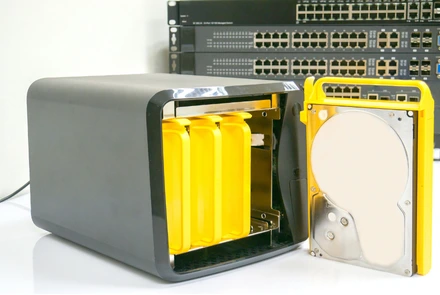 Network Attached Storage (NAS)